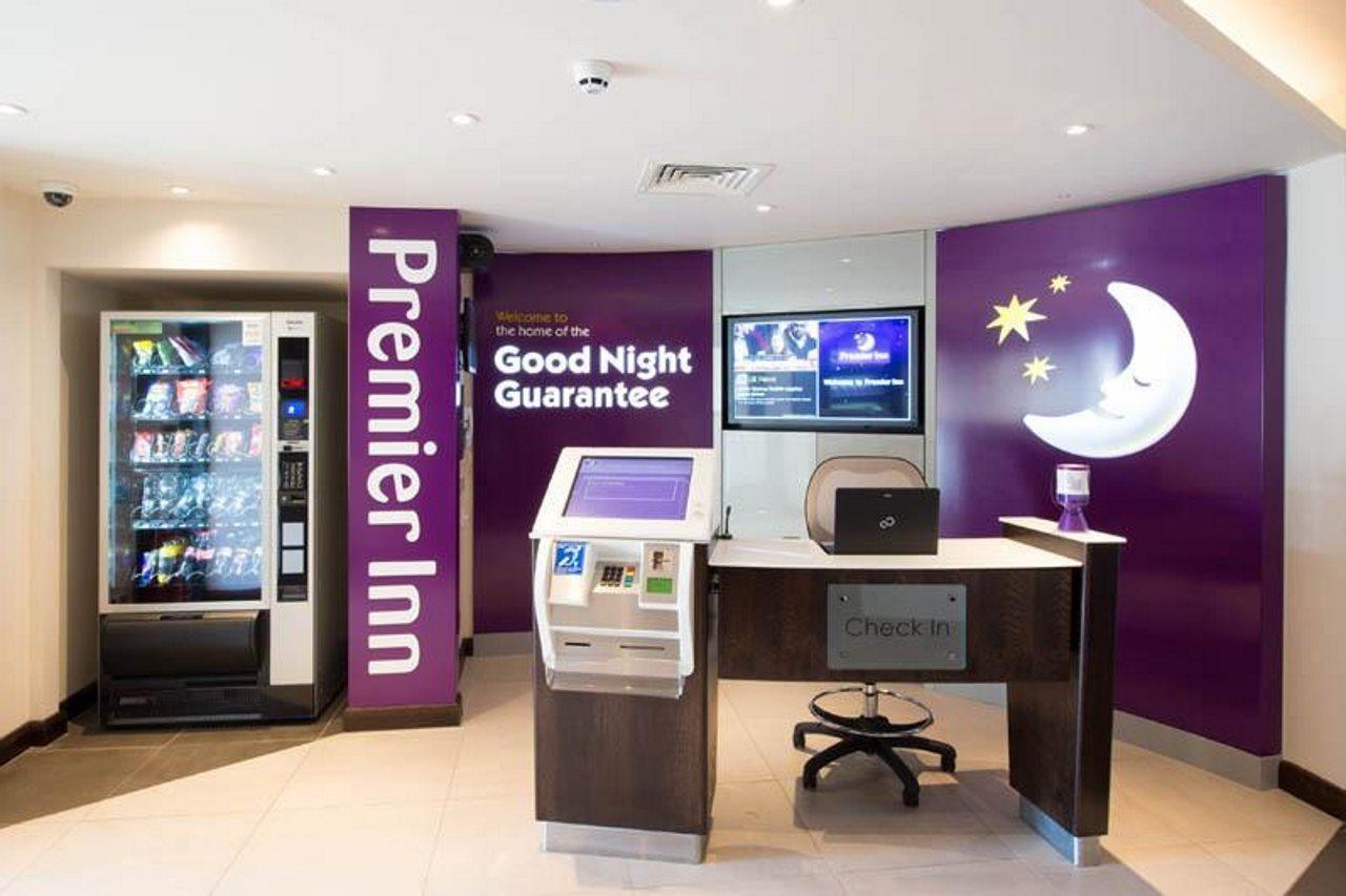 Premier Inn Leek Town Centre Kültér fotó
