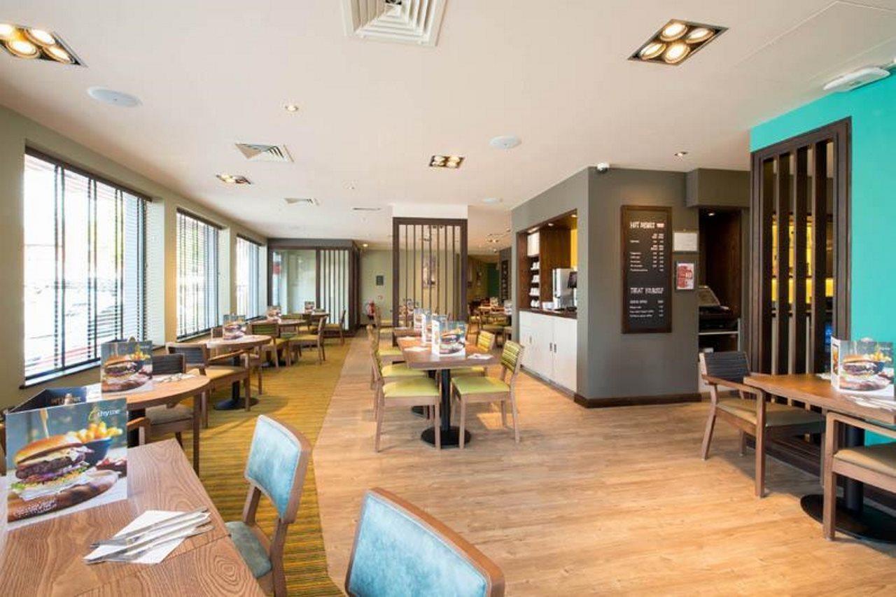 Premier Inn Leek Town Centre Kültér fotó