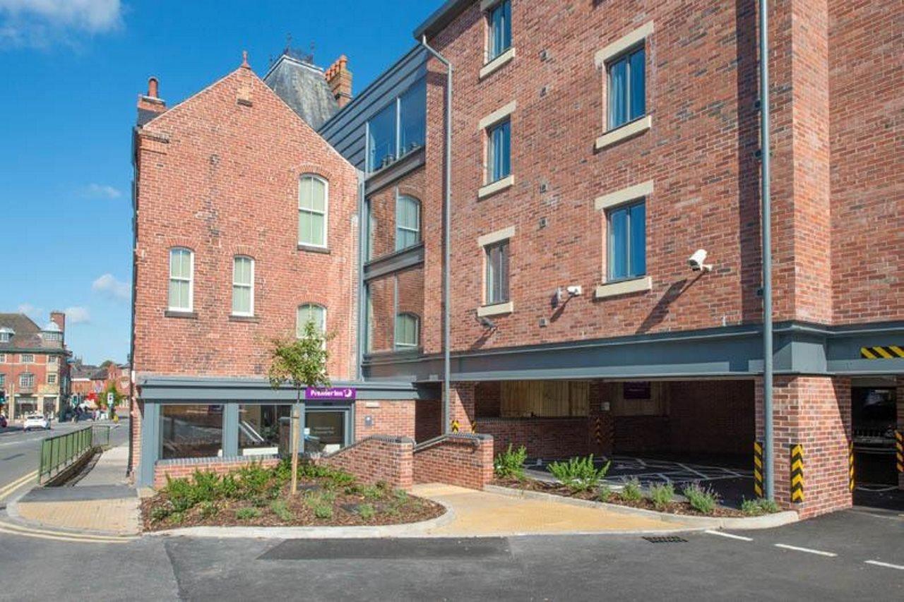 Premier Inn Leek Town Centre Kültér fotó